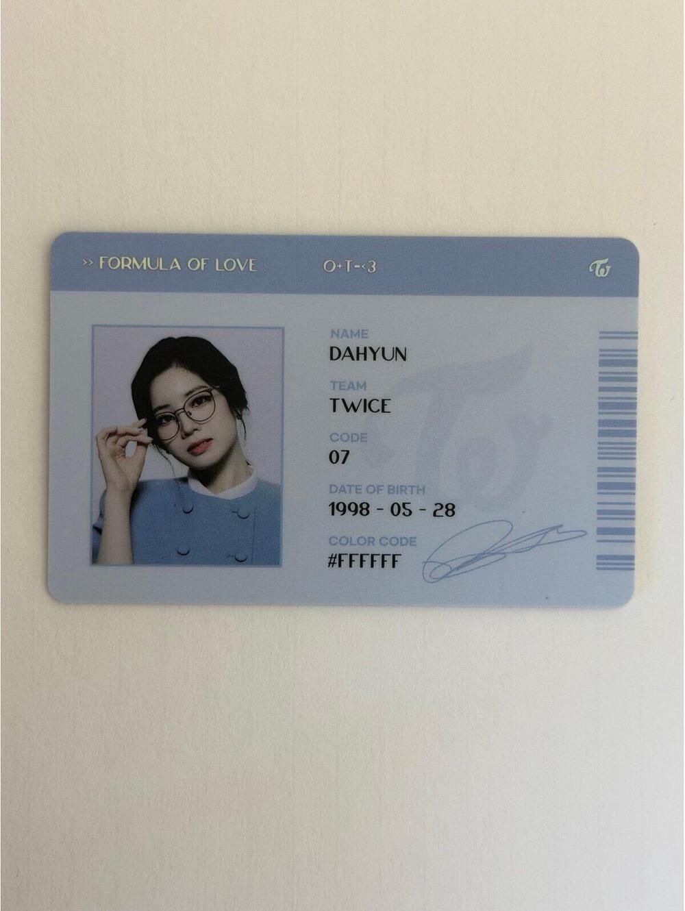 Twice Dahyun FORMULA OF LOVE Inclusion Scientist ID Photocard